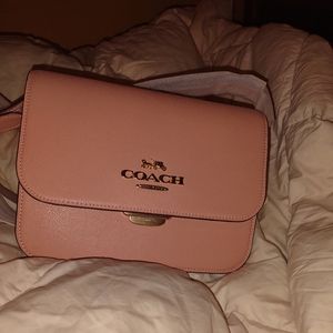 C5626 Beautiful pink Coach crossbody purse